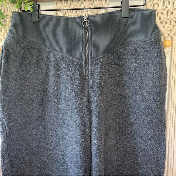 AERIE Women’s Sherpa Fleece Corset Joggers Gray Size Medium - Picture 3 of 12